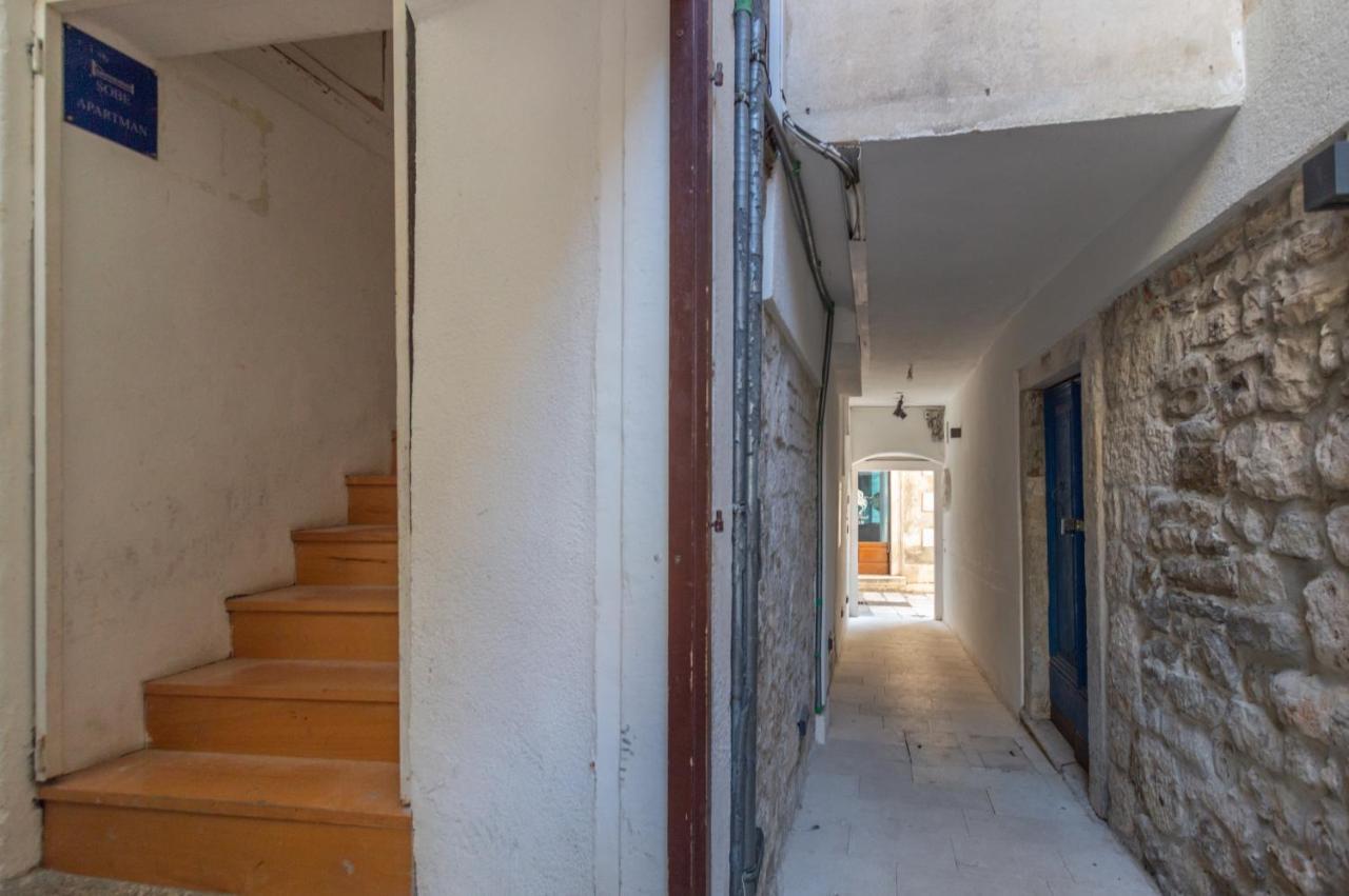 Camenno Apartments-The Heart Of Diocletian'S Palace-Open All Winter! Сплит Екстериор снимка